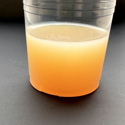 Un buen precio. Emulsión de cera de polietileno brillante de alta dureza con buena transparencia en línea