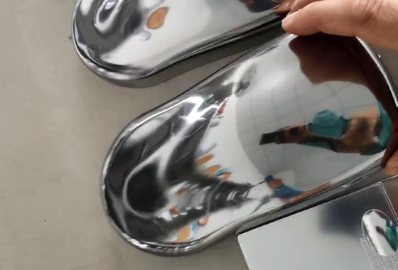 Buen rendimiento de recubrimiento Resina reflectante sólida con efecto de plata de espejo liso