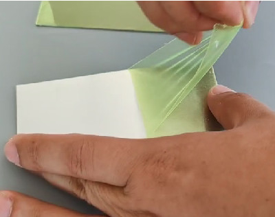 Un buen precio. Resina de mascarado temporal de alta transparencia no amarillenta para esmalte de uñas/protector en línea