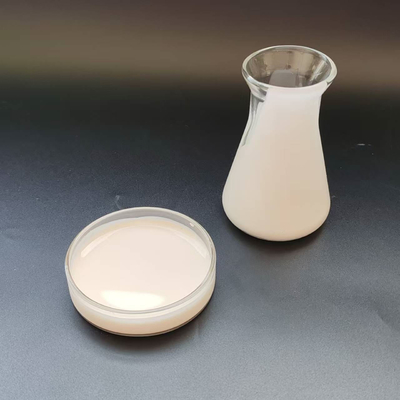 Emulsión epoxi no iónica hidrofílica modificada sin disolvente para revestimientos anticorrosión